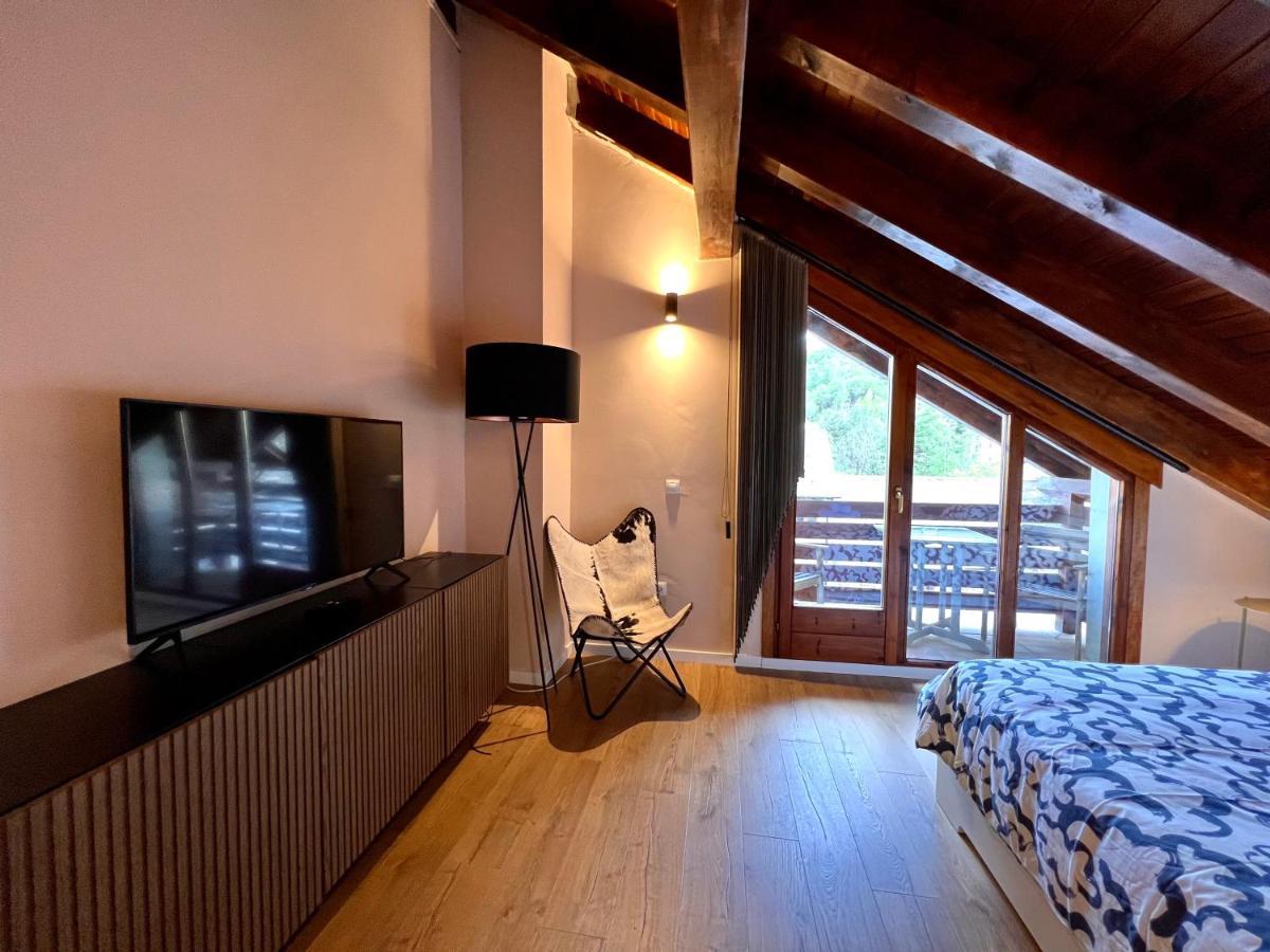 Apartament Duplex La Roca - L'Amfitriona Espot Zewnętrze zdjęcie
